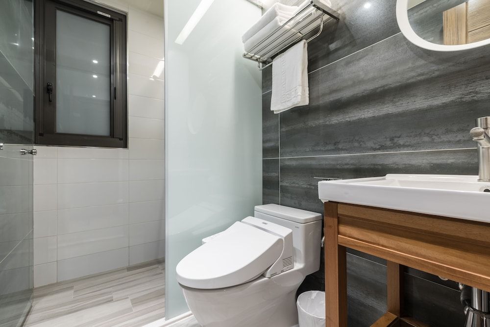 Peach Blossom Standard Double Room, Non Smoking 6