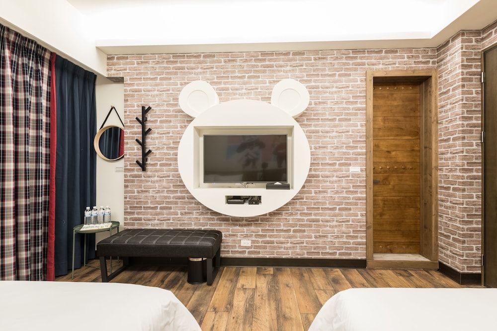 Peach Blossom Standard Quadruple Room, Non Smoking 14