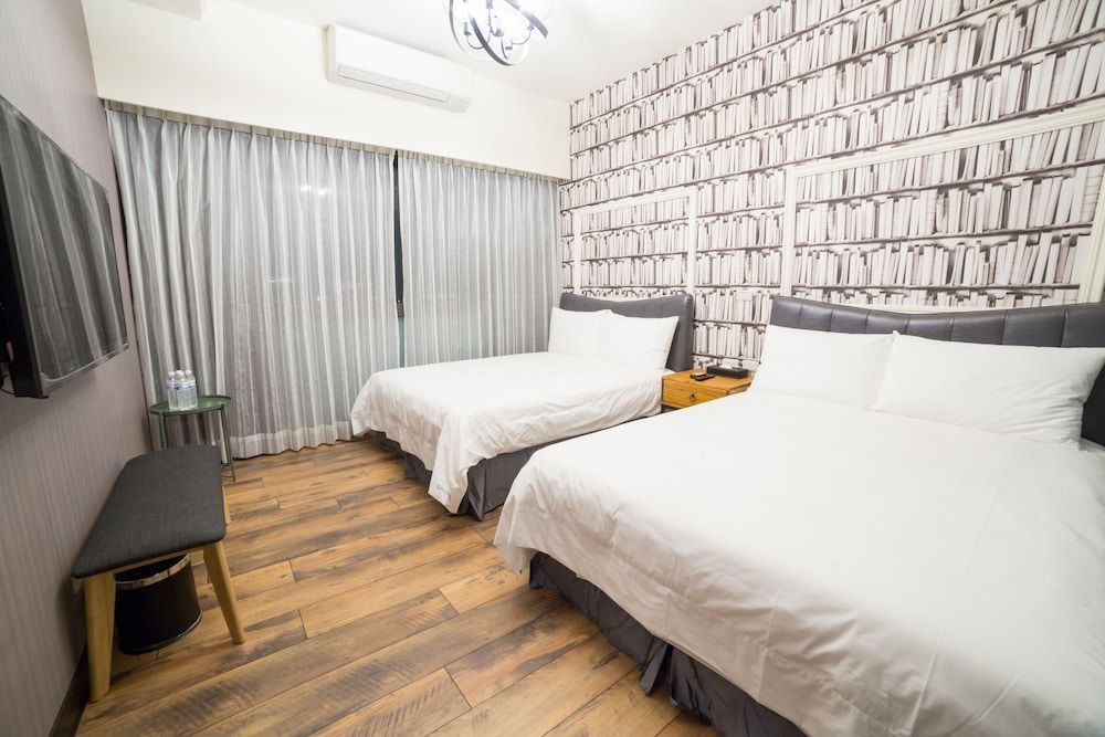 Peach Blossom Standard Quadruple Room, Non Smoking 12