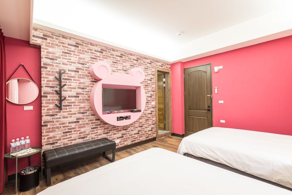 Peach Blossom Standard Quadruple Room, Non Smoking 15