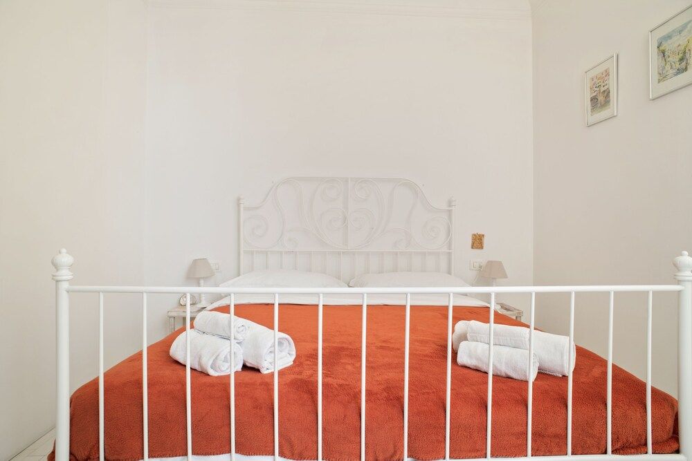 undefined San Giovanni in Monte Apartment 8