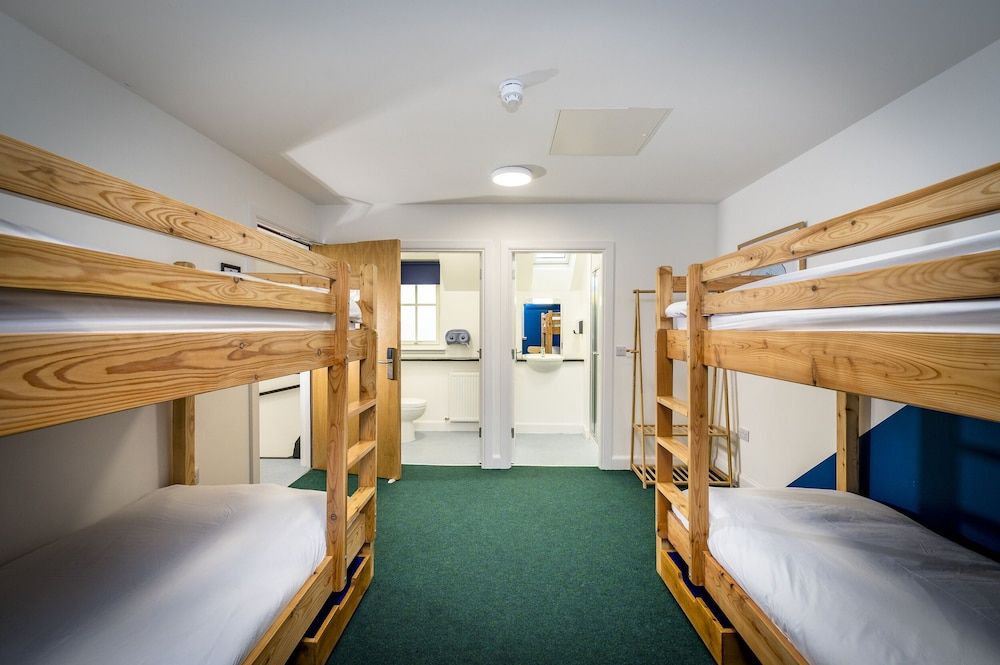 undefined Loch Ness Bunk Inn 9