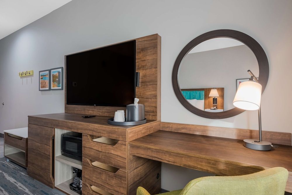 undefined Hampton Inn Williams 5