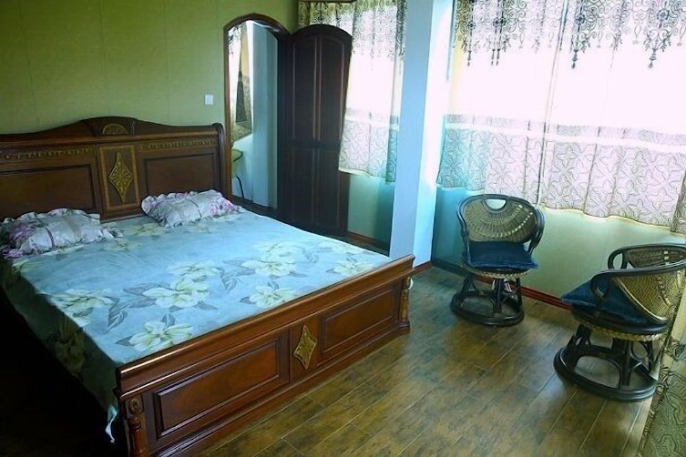 Le Bamboo Double Room 4