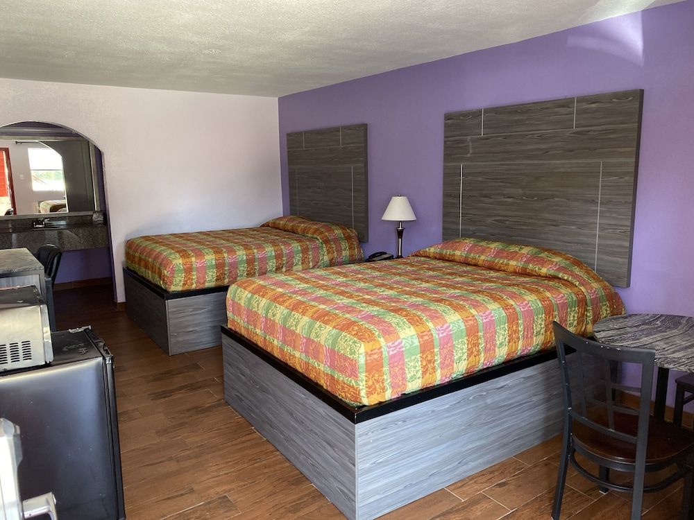 The Village Inn Basic Single Room, 1 Bedroom 2