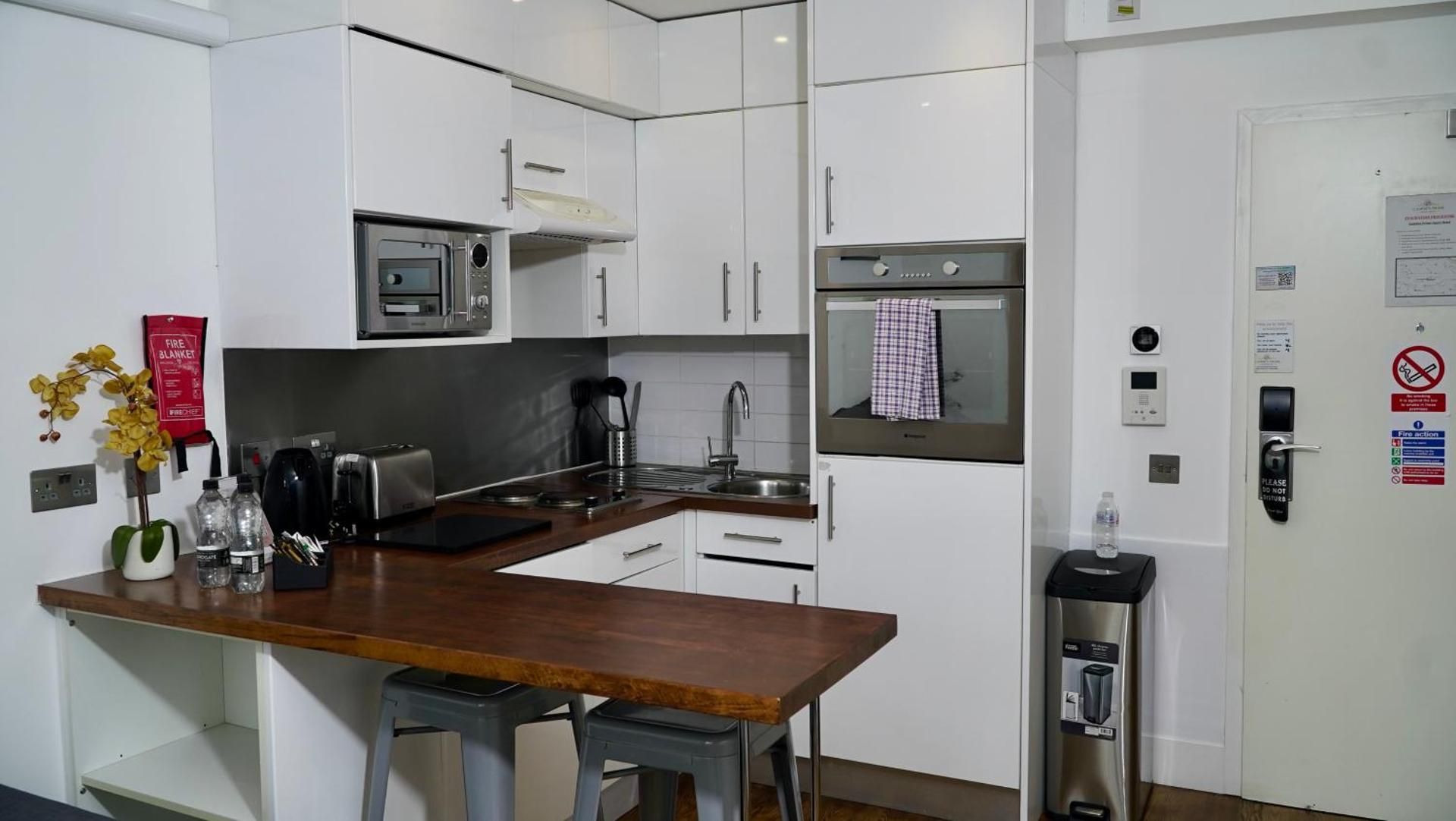 One Bedroom Apartment - Balcony