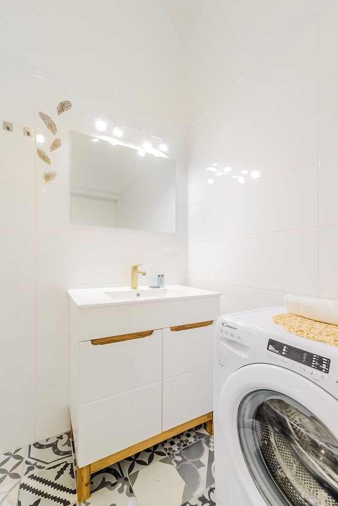 ShortStayPoland Plac Mirowski Comfort Apartment 8