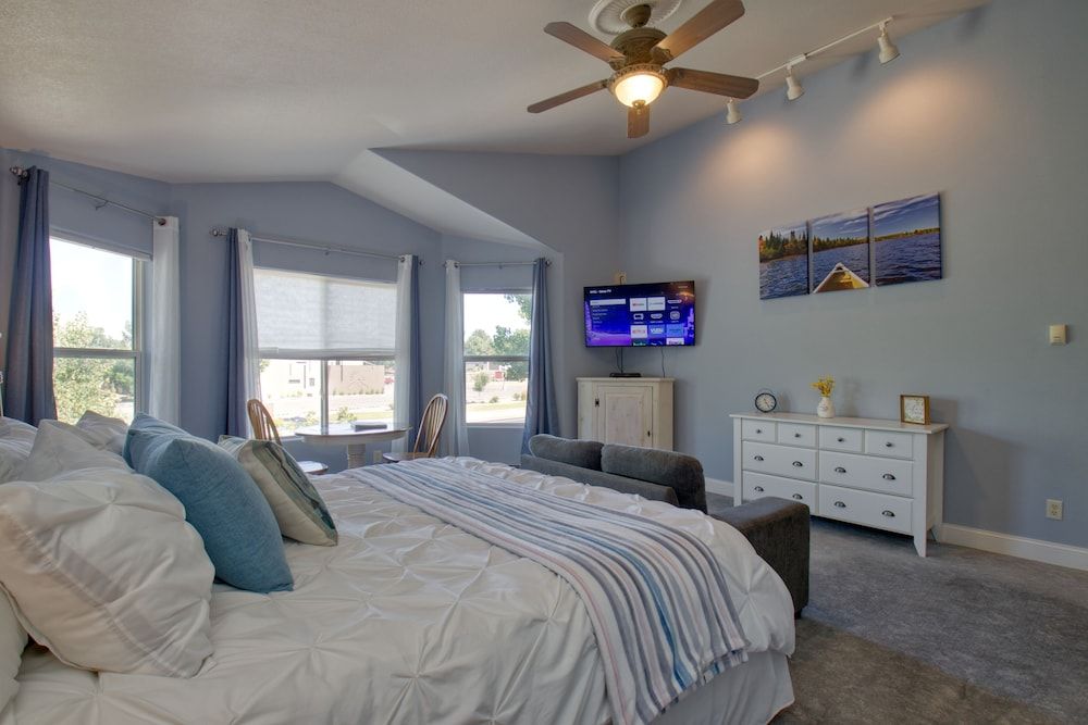 Castle Creek B&B Two Rivers Room 3