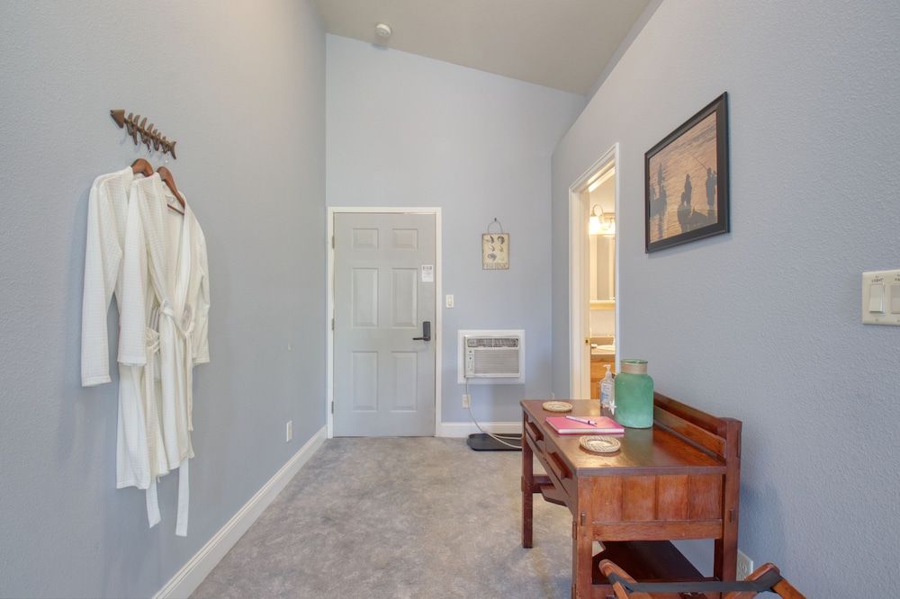 Castle Creek B&B Two Rivers Room 9