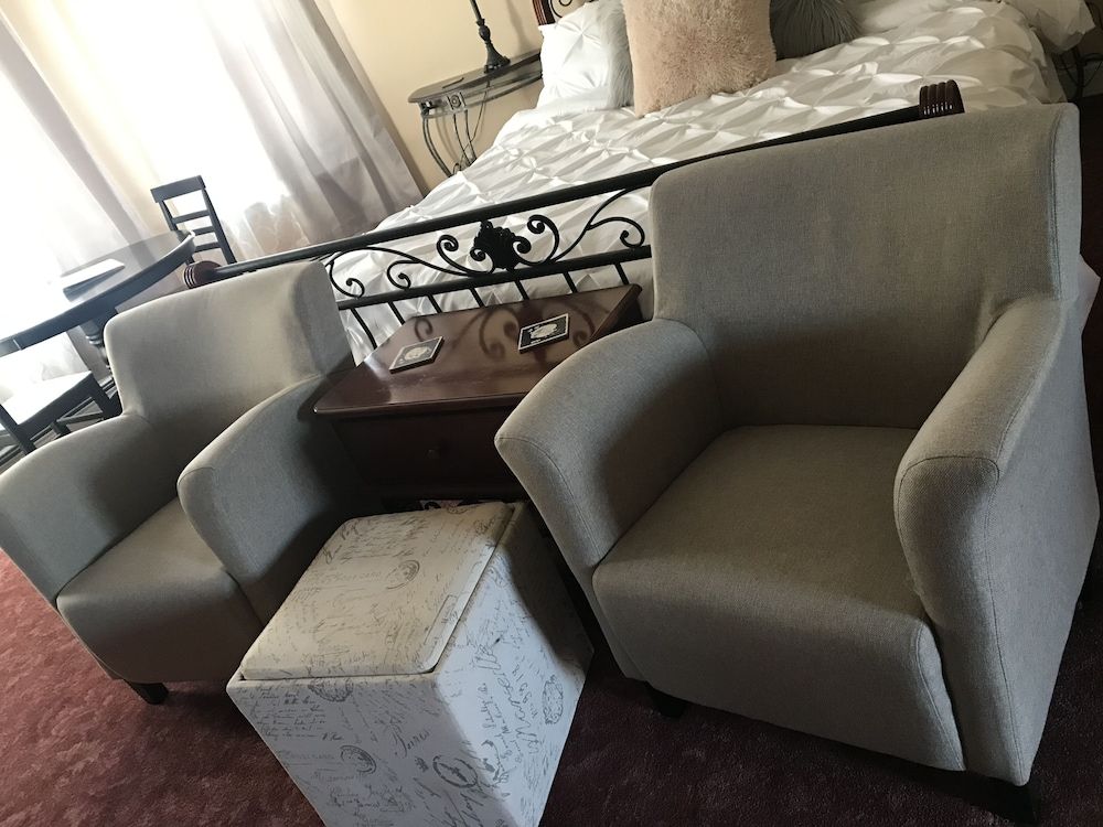 Castle Creek B&B Vineyard Room 8