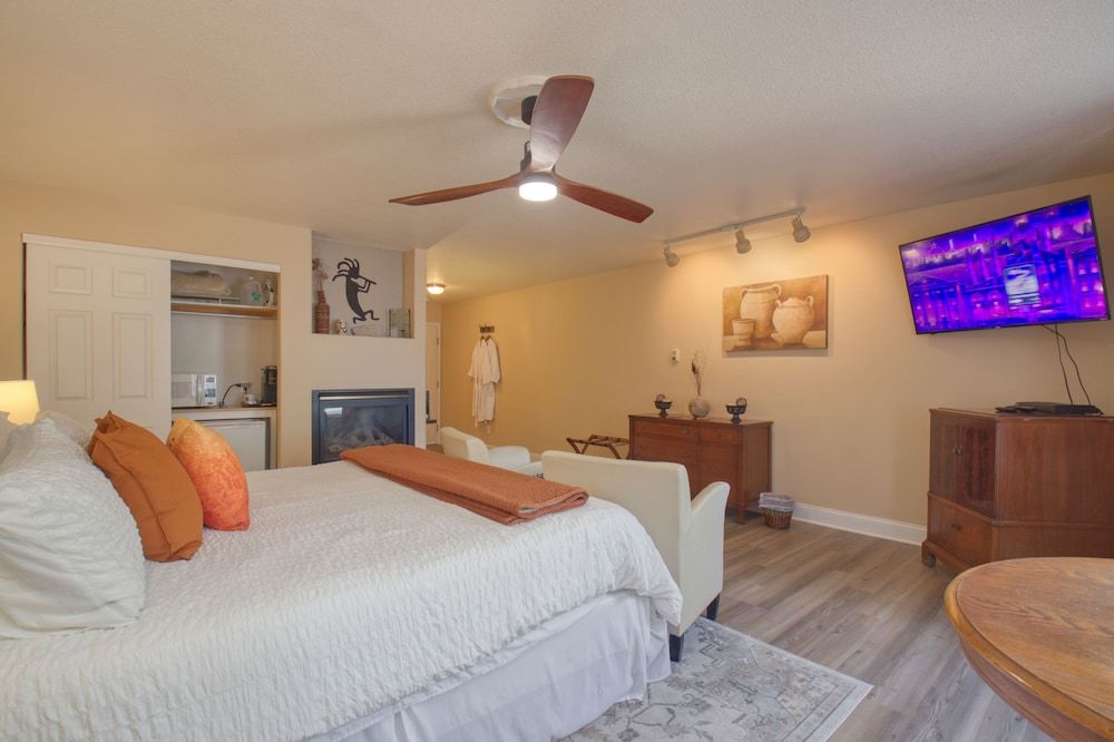 Castle Creek B&B Kokopelli Room 2