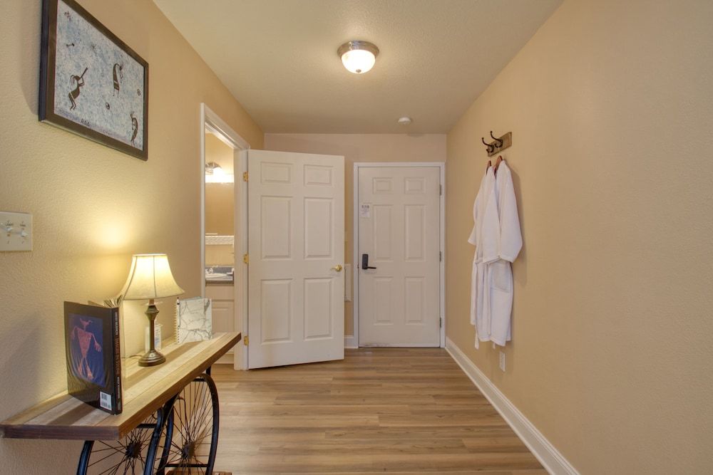 Castle Creek B&B Kokopelli Room 9