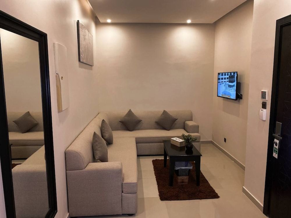 LANDMARK HOTEL - SARI Deluxe Suite 7