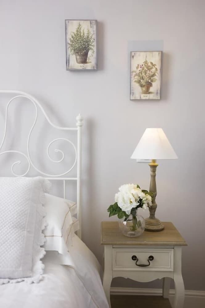 DD Luxury House Double Room 9