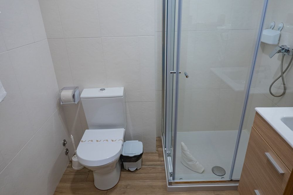 Nereida Basic Quadruple Room 9