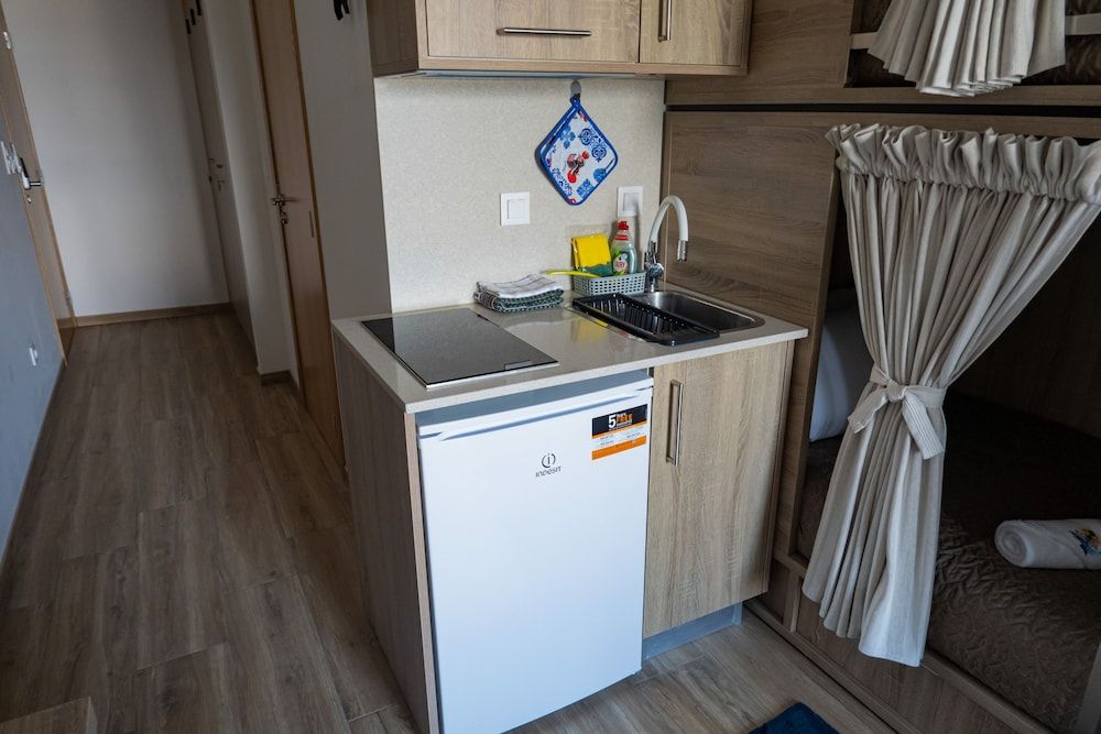 Nereida Basic Quadruple Room 7