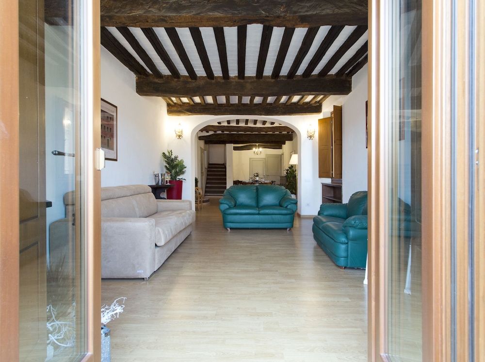 undefined Palazzo Piccolomini 10