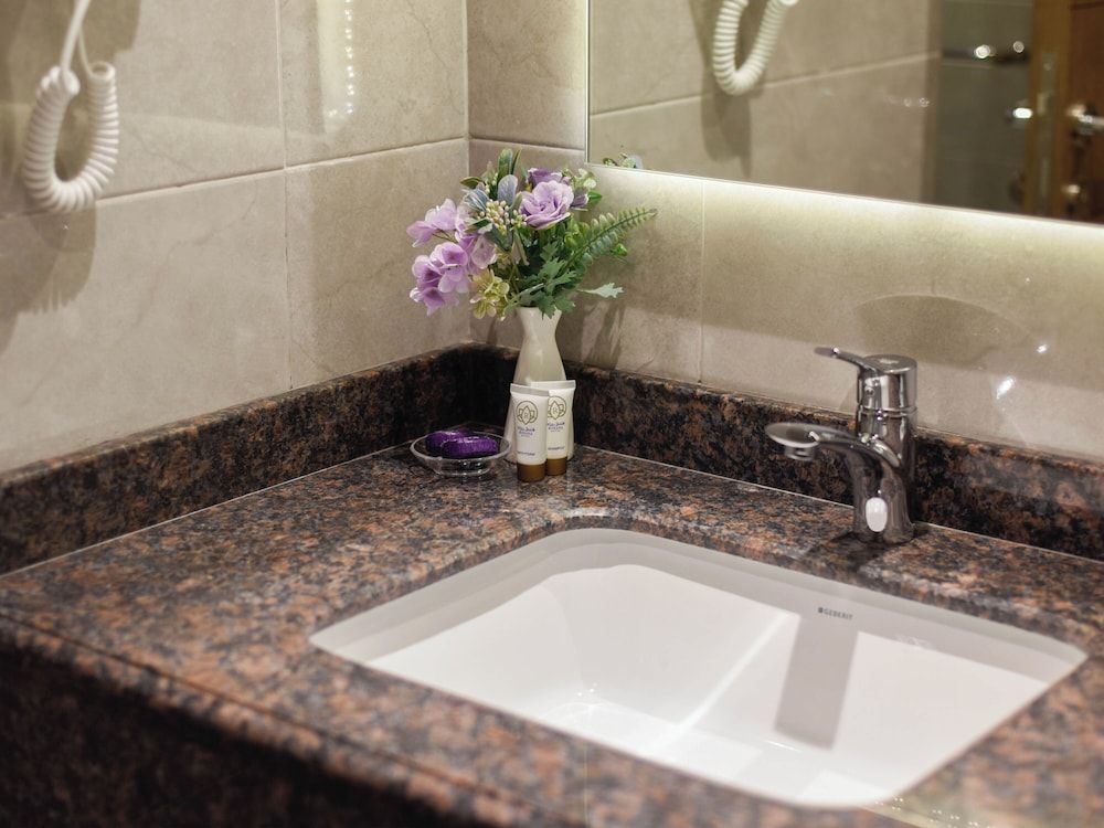 Rozana Hotel Deluxe Double Room 3