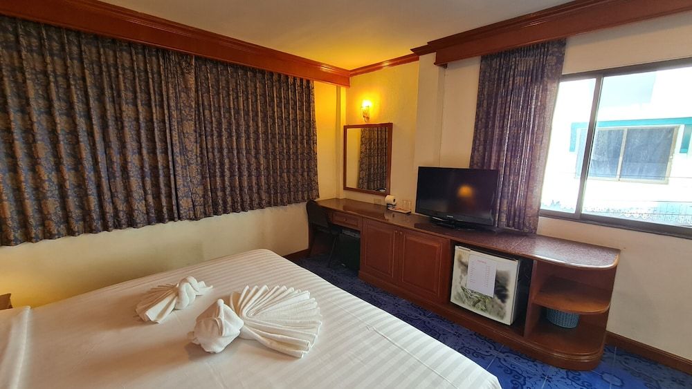 Vech Guesthouse Patong Standard Double Room 8