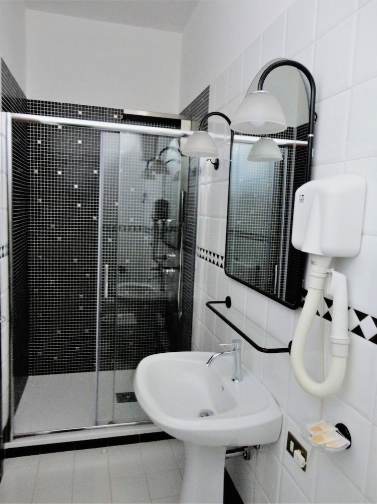 Hotel Orazio Double Room Single Use 2