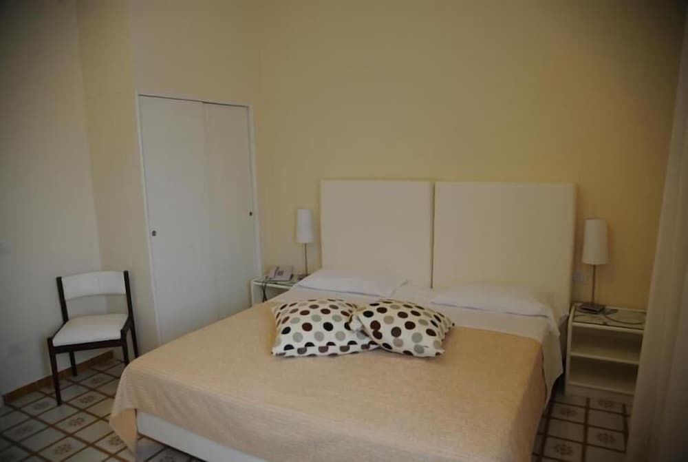 undefined Via Capo Rooms 2