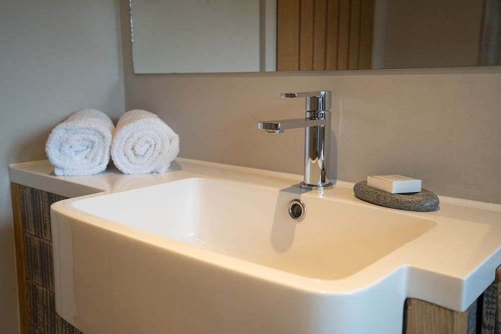 The Inn South Stainley Classic Double Room 8