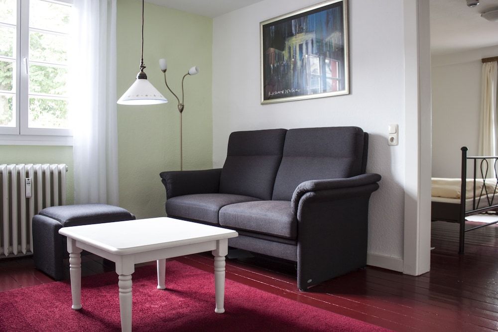 Apartment (3)