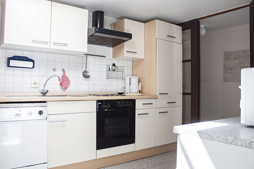 Apartment (5)