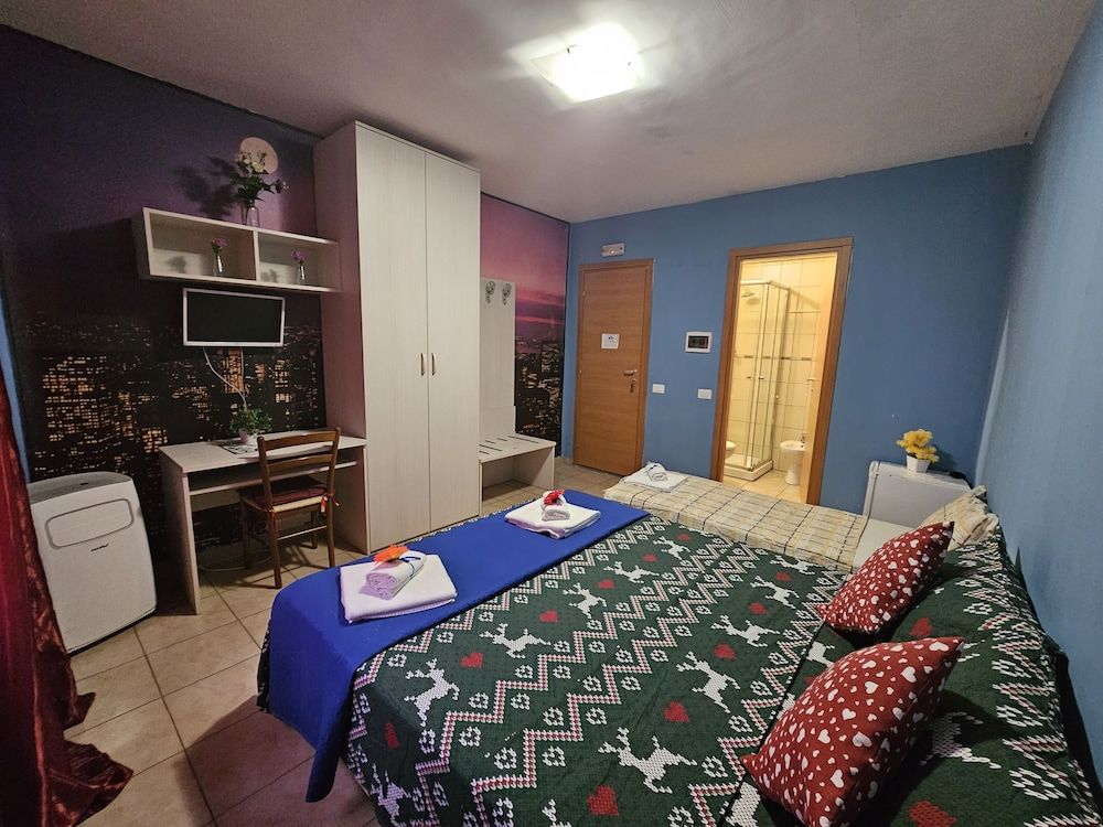 Triple Room