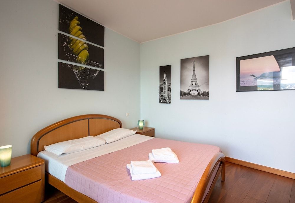 undefined Panoramic Penthouse 8