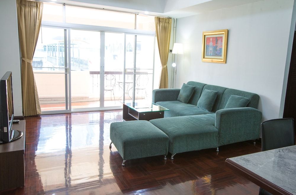 Le Vanvarothai Saladaeng Residence 2 Bedrooms 14