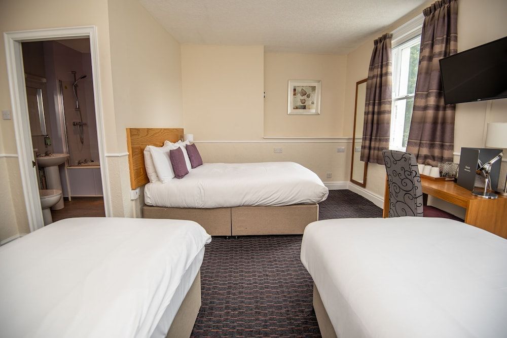 The George Inn Family Room 2