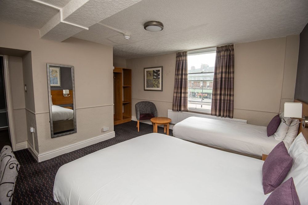The George Inn Double or Twin Room, Ensuite (With Triple Option)