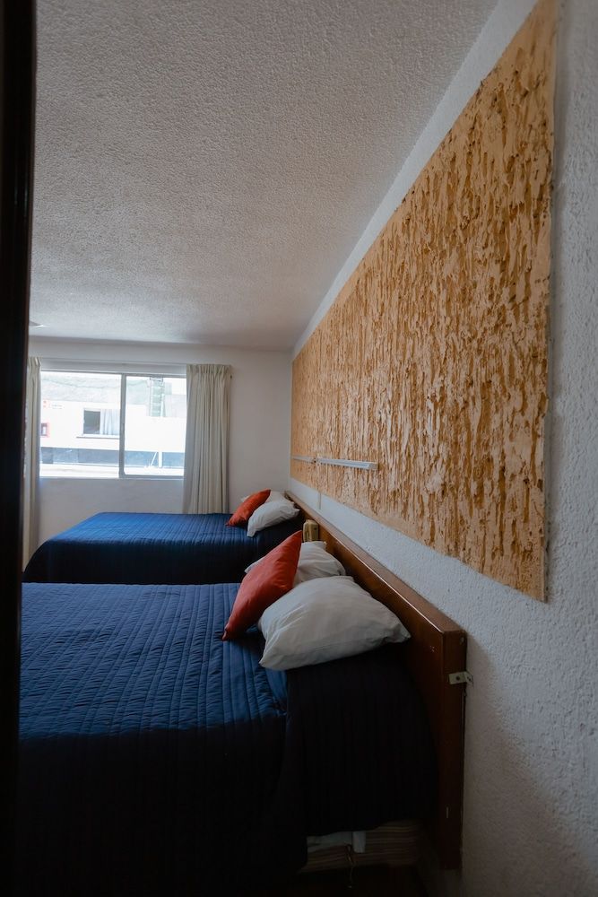 Hotel Zacatecas Courts Basic Double Room 8