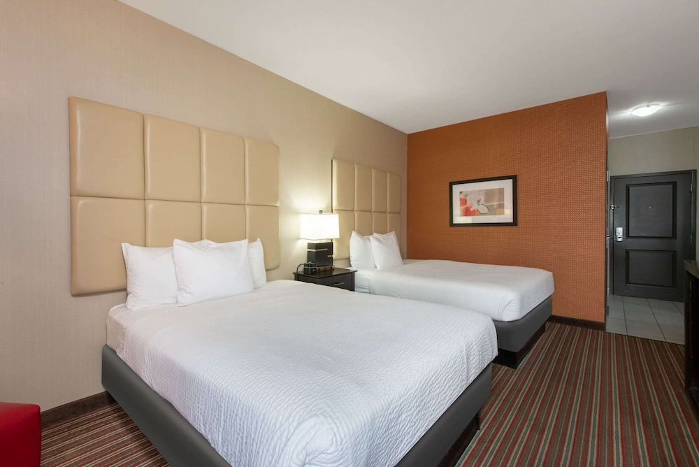 Room, 2 Queen Beds, Non Smoking