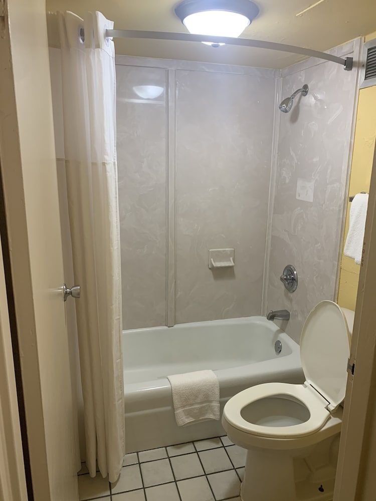 Sunrise Extended Stay Double Room, Non Smoking 5