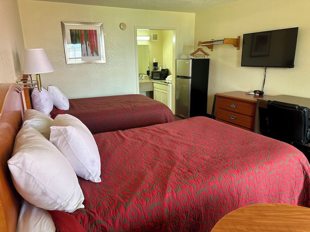 Sunrise Extended Stay Double Room, Non Smoking 3