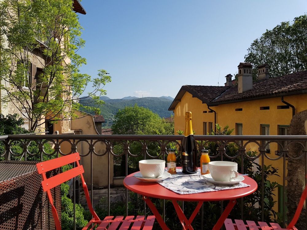 Bergamo Alta Guest House Apartment, Non Smoking, Mountain View (Arlecchino) 6