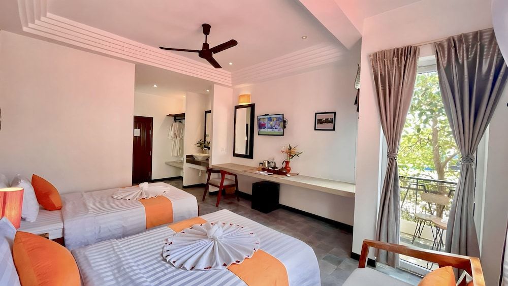 Boutique Indochine d'Angkor Cabana Twin With Balcony 3