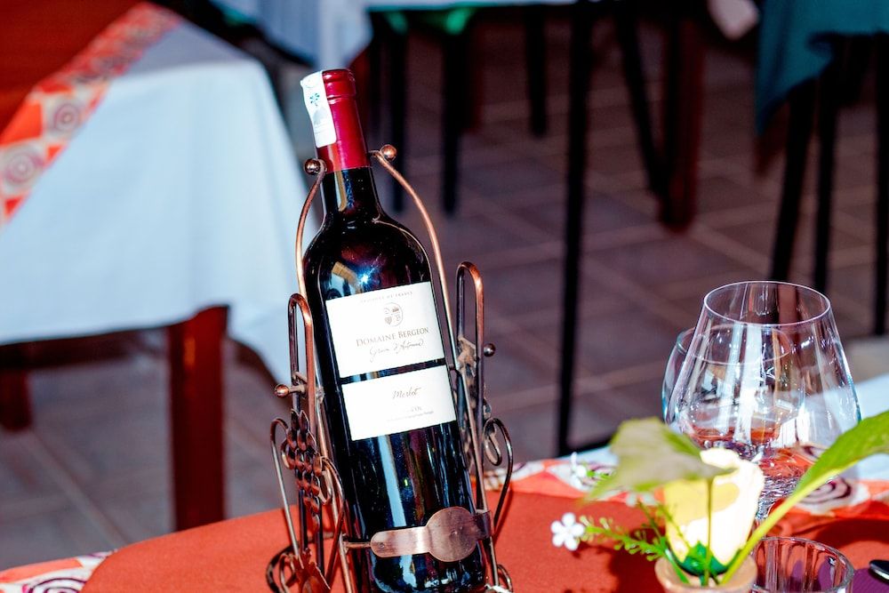 undefined Okapi Hotel 10