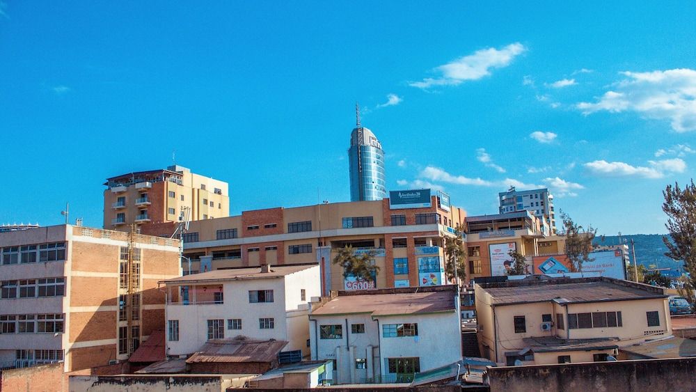 undefined Okapi Hotel 9