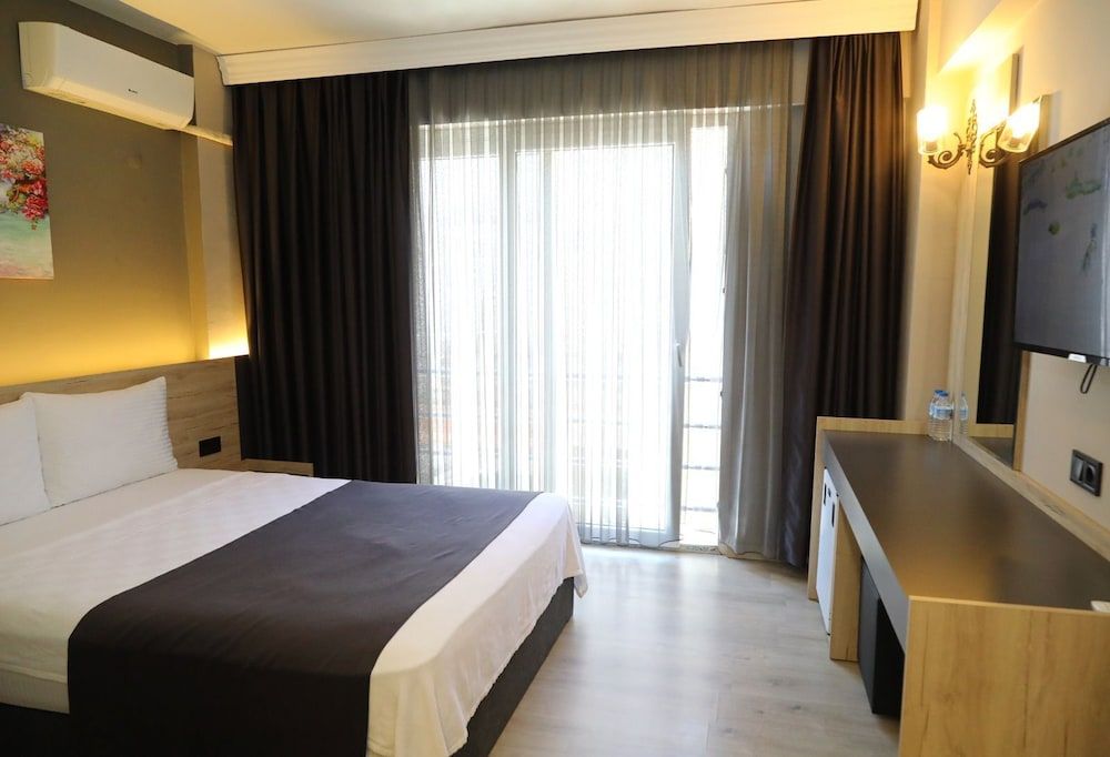 Grand Faik Hotel Çeşme Deluxe Double or Twin Room 14