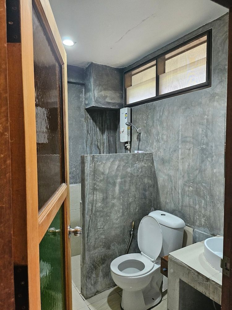 The Picturebook Guesthouse Standard Double Room 7