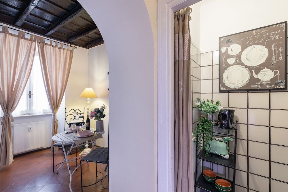 Rome as you feel - Santo Stefano Apartment, 1 Bedroom 10