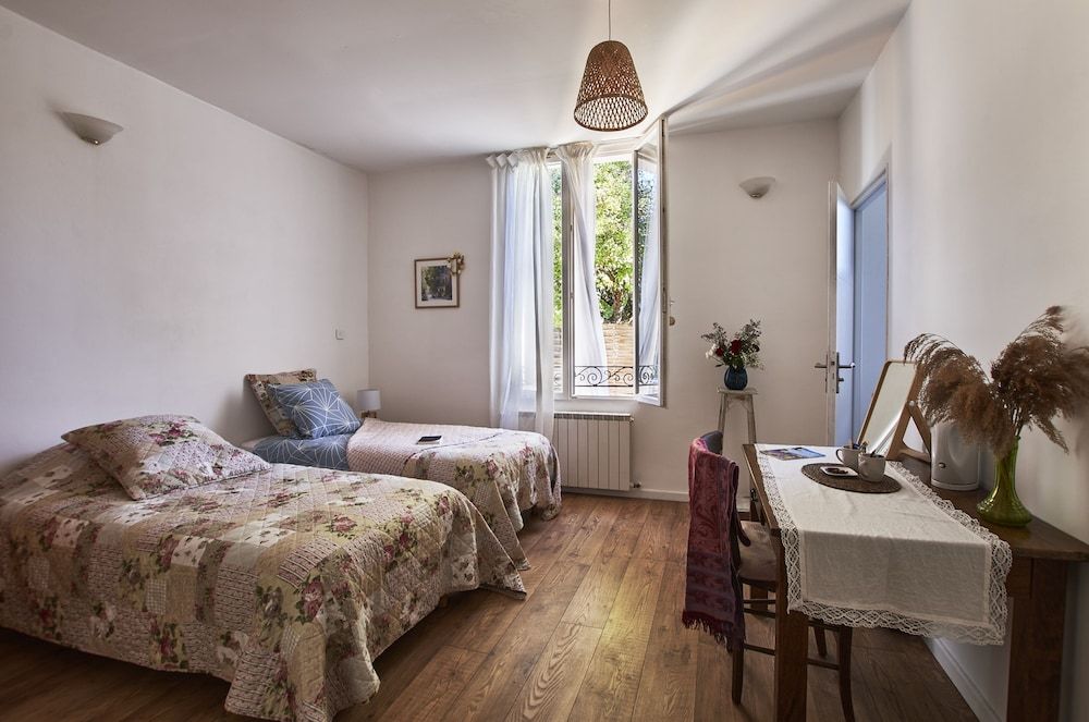 Classic Twin Room, Non Smoking, Private Bathroom
