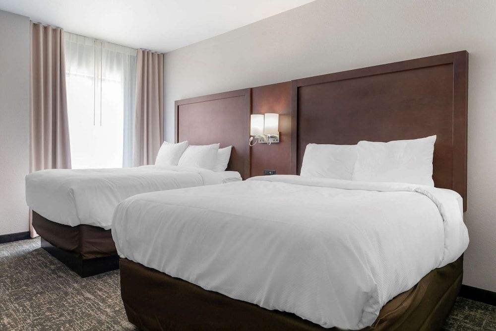 Standard Room, 2 Queen Beds, Non Smoking