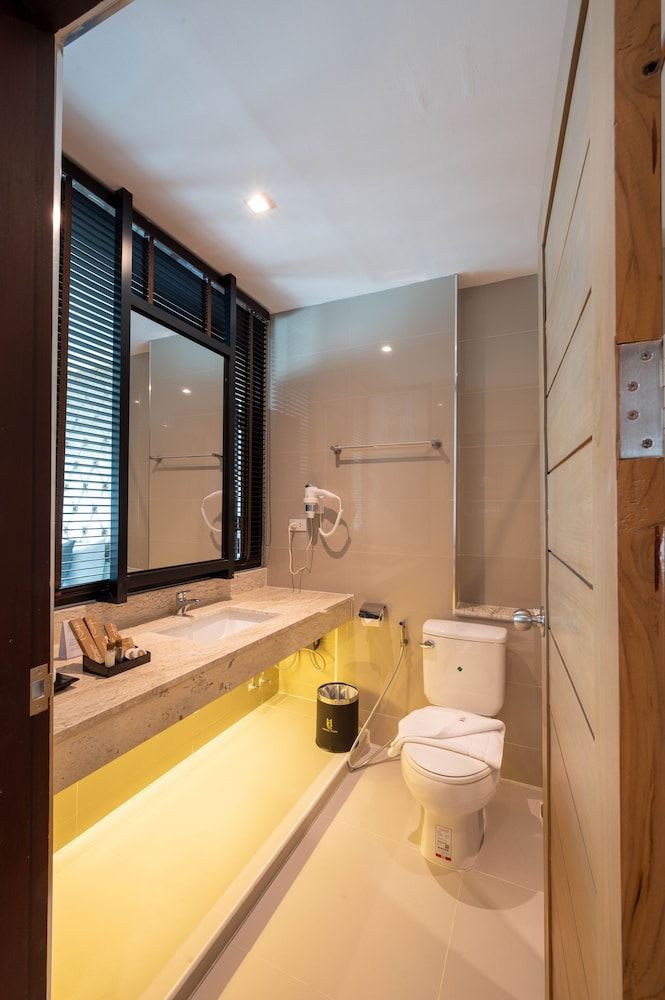 Hotel Muq Family Room, 2 Bedrooms 6