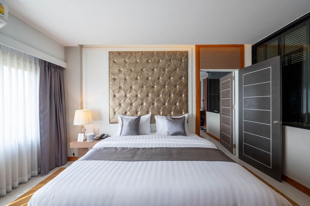 Hotel Muq Family Room, 2 Bedrooms 3