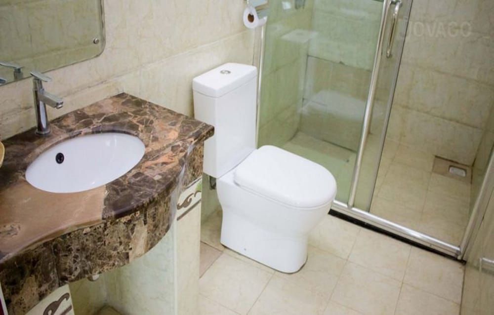 The Legacy Hotel & Suites Standard Double Room Single Use, 1 Double Bed 5