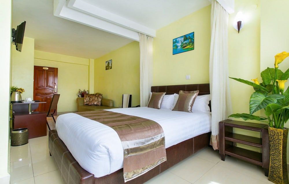 The Legacy Hotel & Suites Deluxe Double Room Single Use, 1 Double Bed 3